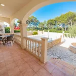 Benestar Pool&Beach in Platja de Muro